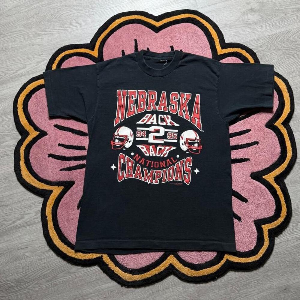 Vintage 90’s Nebraska Cornhuskers Back 2 Back National Champions Graphic T-shirt